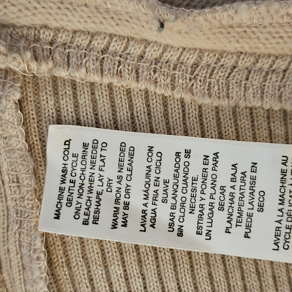 Chic Beige Cardigan with Button Accents - Picture 9 of 12